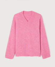 East V-Neck Knit