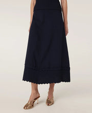 Villa Crepe Knit Scallop Skirt