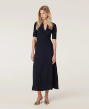 Villa Crepe Knit Scallop Skirt