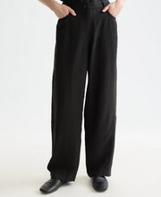 Lotus Pant