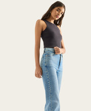 Zoe High Rise Straight Cadence Blue Jean