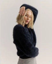 Stella Boat Neck Knit