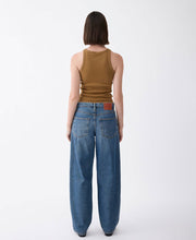 Avril Mid Rise Wide Leg Moment Mid Blue Jean