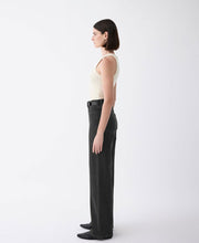 Ellie High Rise Wide Leg Courage Jean