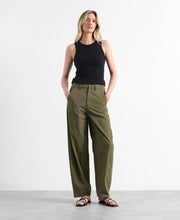 Winnie Barrel Leg Pant