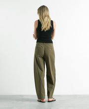 Winnie Barrel Leg Pant