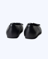 Sophie Black Flat