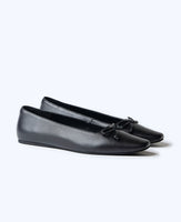 Sophie Black Flat