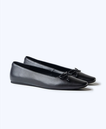 Sophie Black Flat