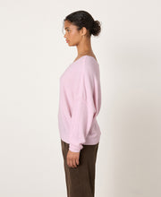 Dam Knit