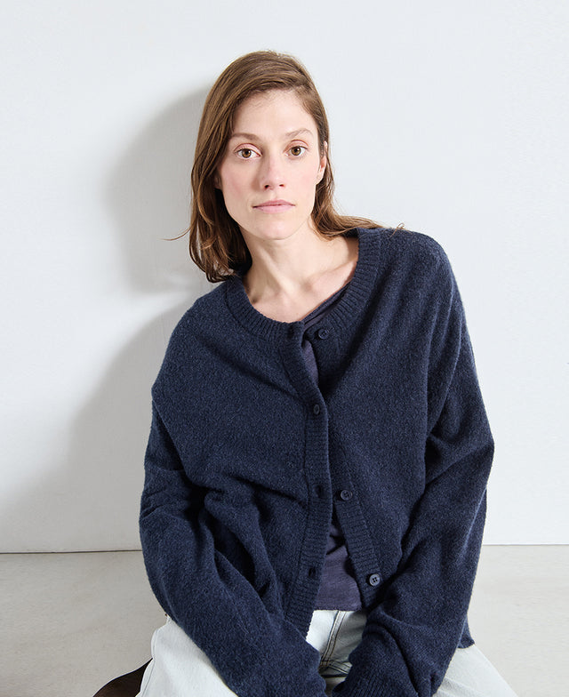 Dam Round Neck Cardigan