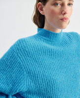 East High Neck Knit