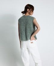 East Round Neck Vest