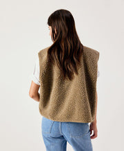 Hok Shearling Effect Vest