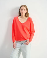 Son Loose V-Neck LS Tee