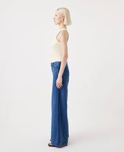 Leigh Mid Rise Wide Leg Pant