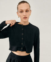 Crinkle Collarless Crop Black Shirt