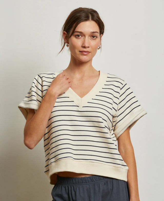 Briggs V-Neck SS Sweatshirt
