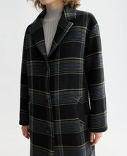 Relaxed Single Breasted Wool Coat