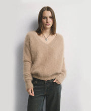 Olivia V-Neck Knit
