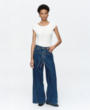 Tie Curve Seam Jean