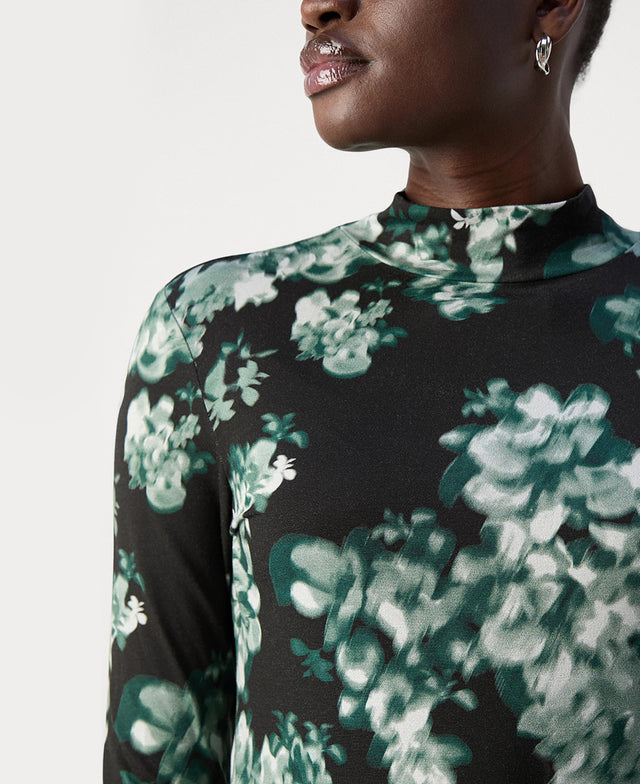 Printed Mock Neck LS T-Shirt